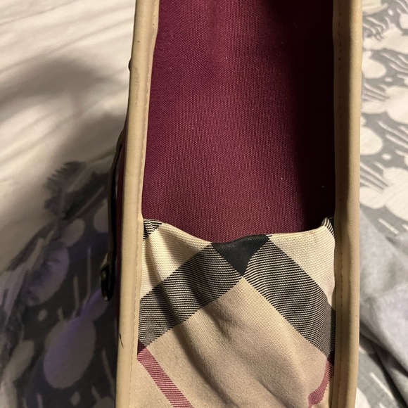 Burberry tote - Picture 2 of 11